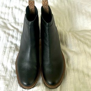 Dolce Vita Black Lug sole leather boots 9.5
